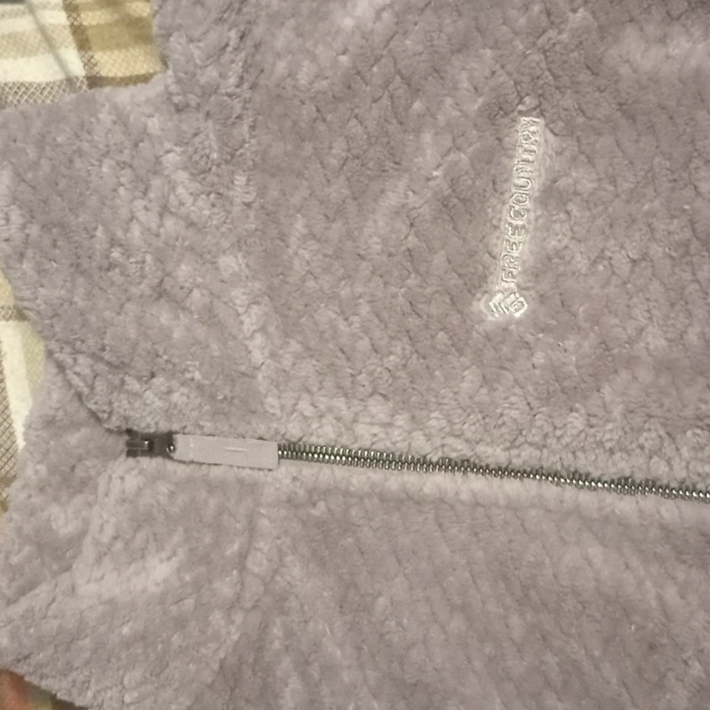 Thin soft plush jacket - Picture 2 of 3